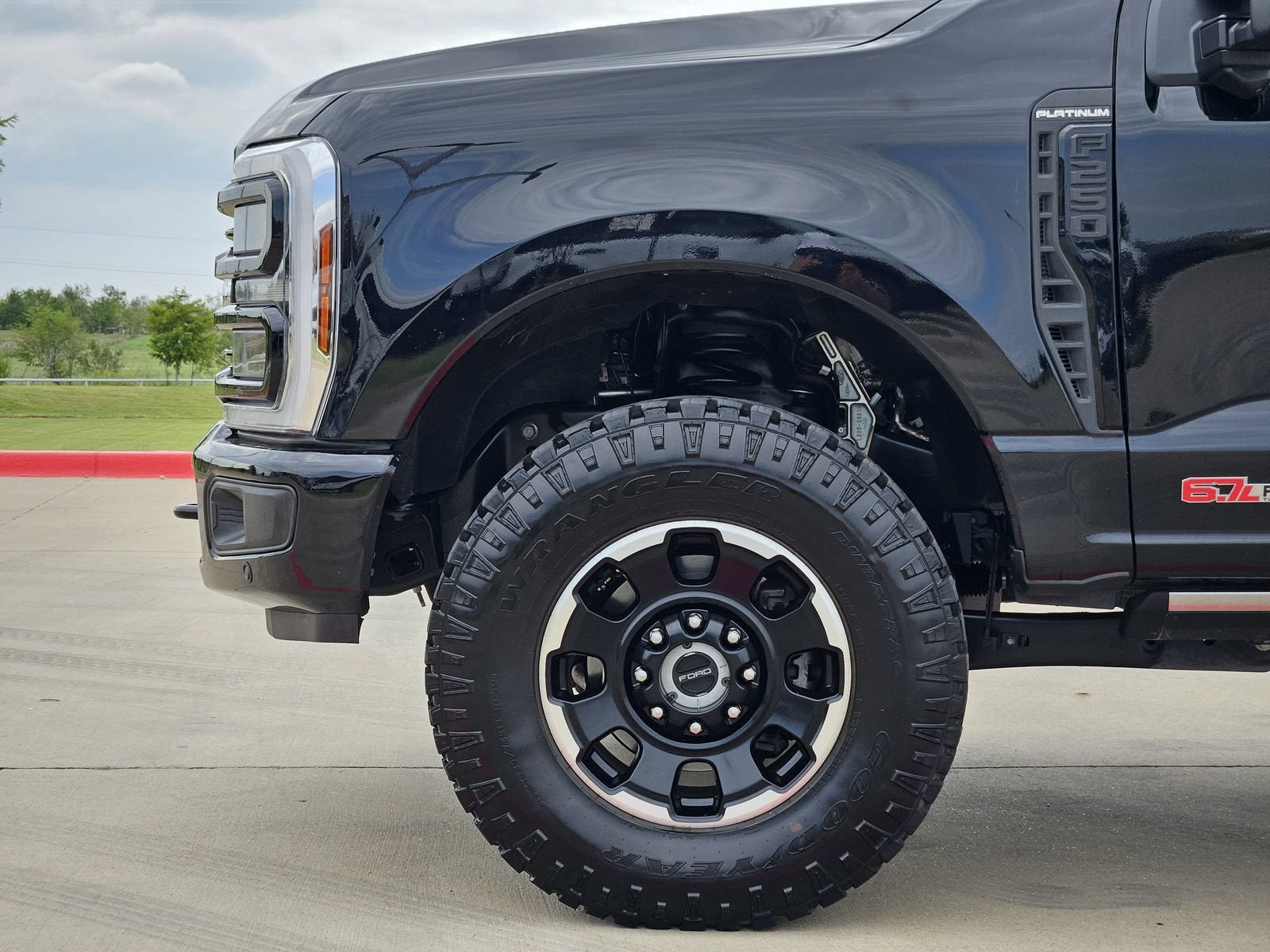 2025 Ford F-250 Platinum