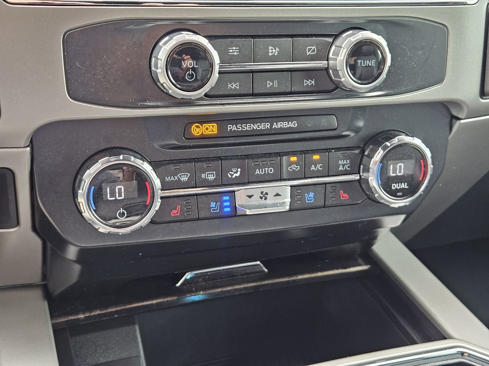 2022 Ford F-350 LARIAT