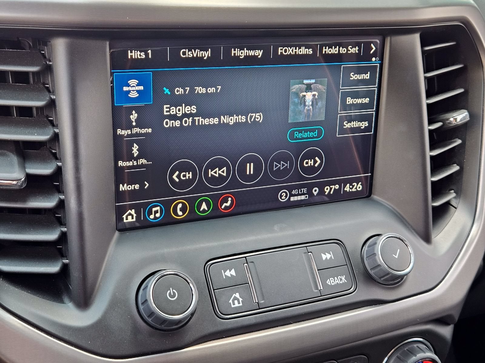 2023 GMC Acadia AT4
