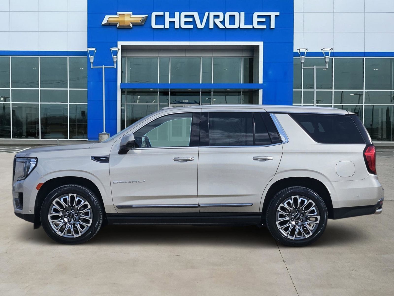 2023 GMC Yukon Denali Ultimate