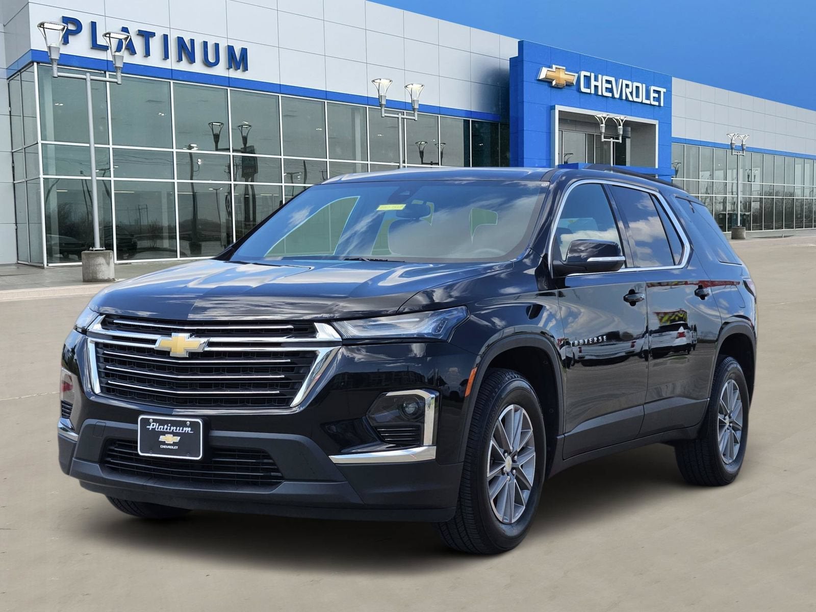 2023 Chevrolet Traverse LT Cloth