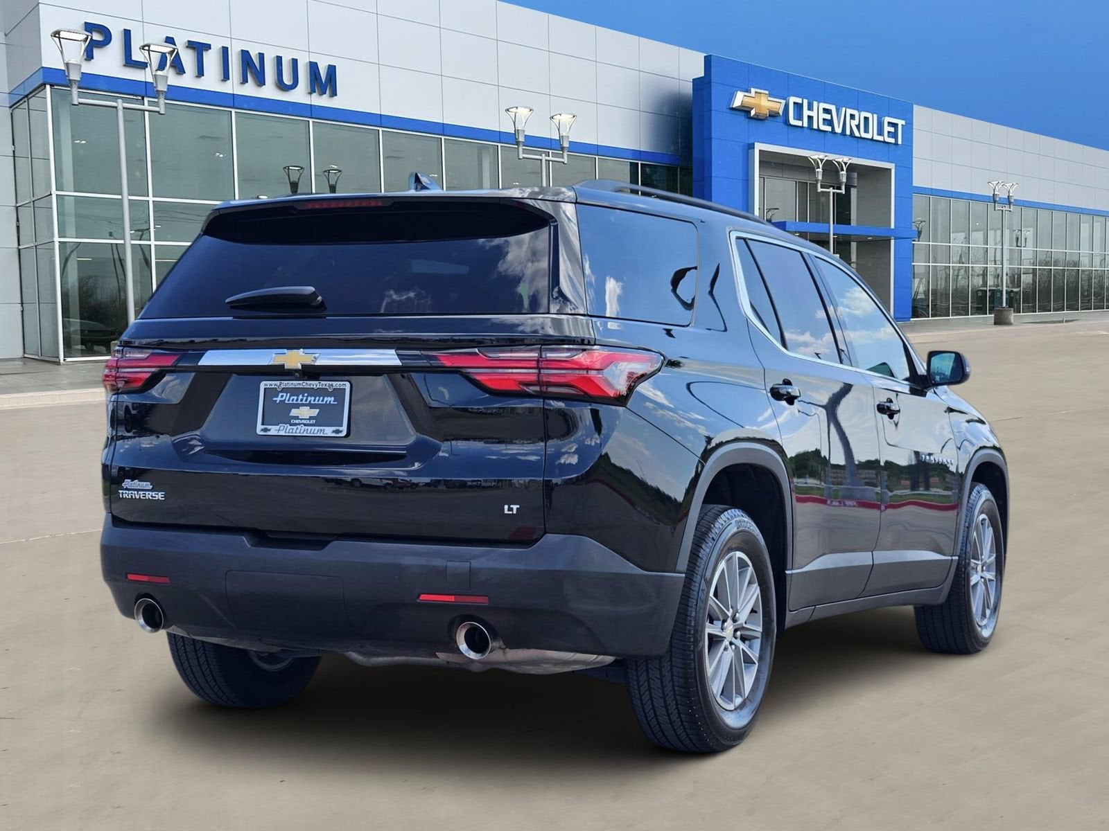 2023 Chevrolet Traverse LT Cloth
