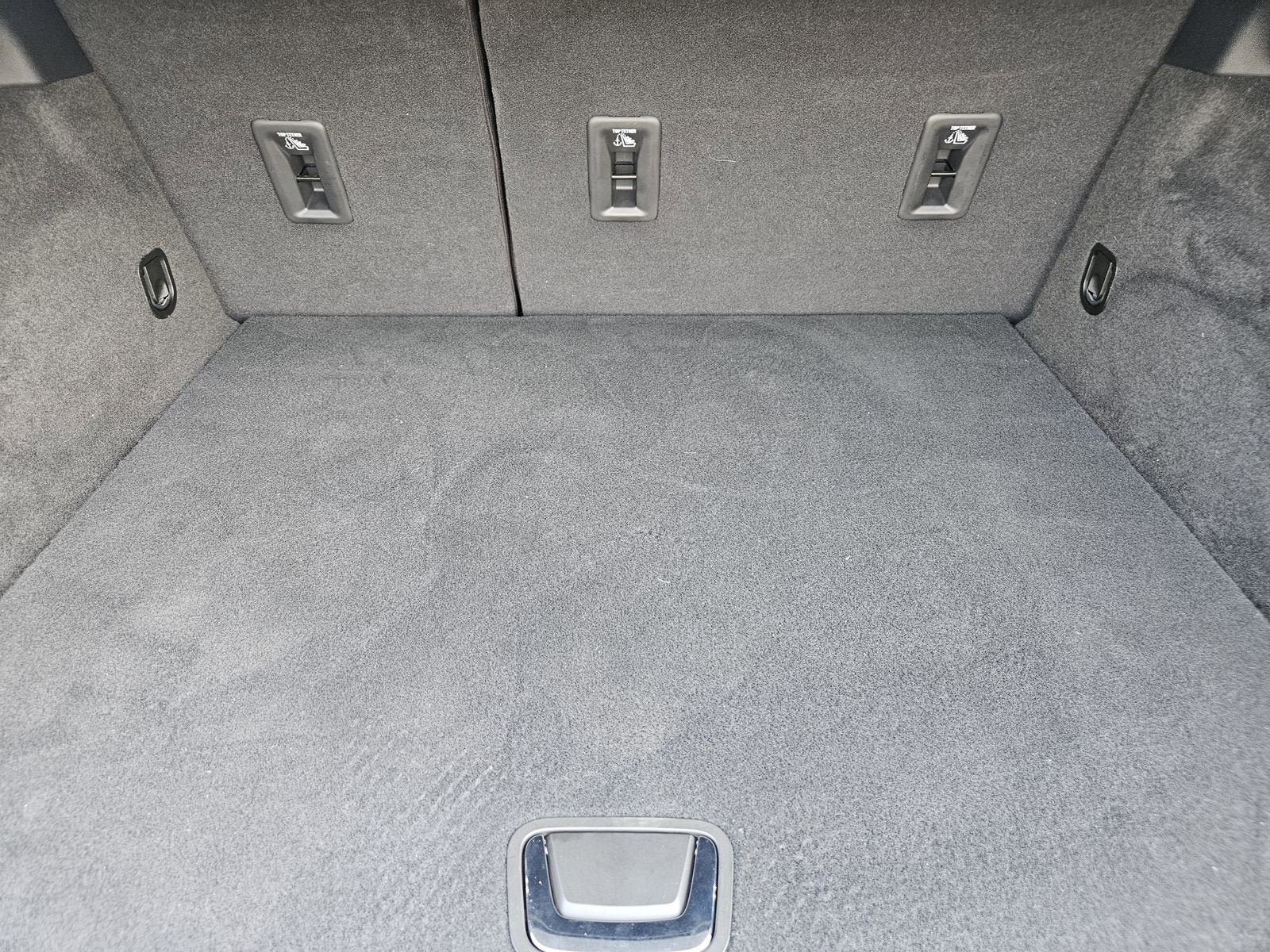 2025 Cadillac XT4 Sport