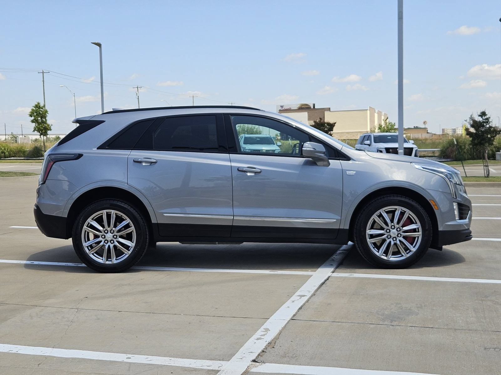 2025 Cadillac XT5 Sport