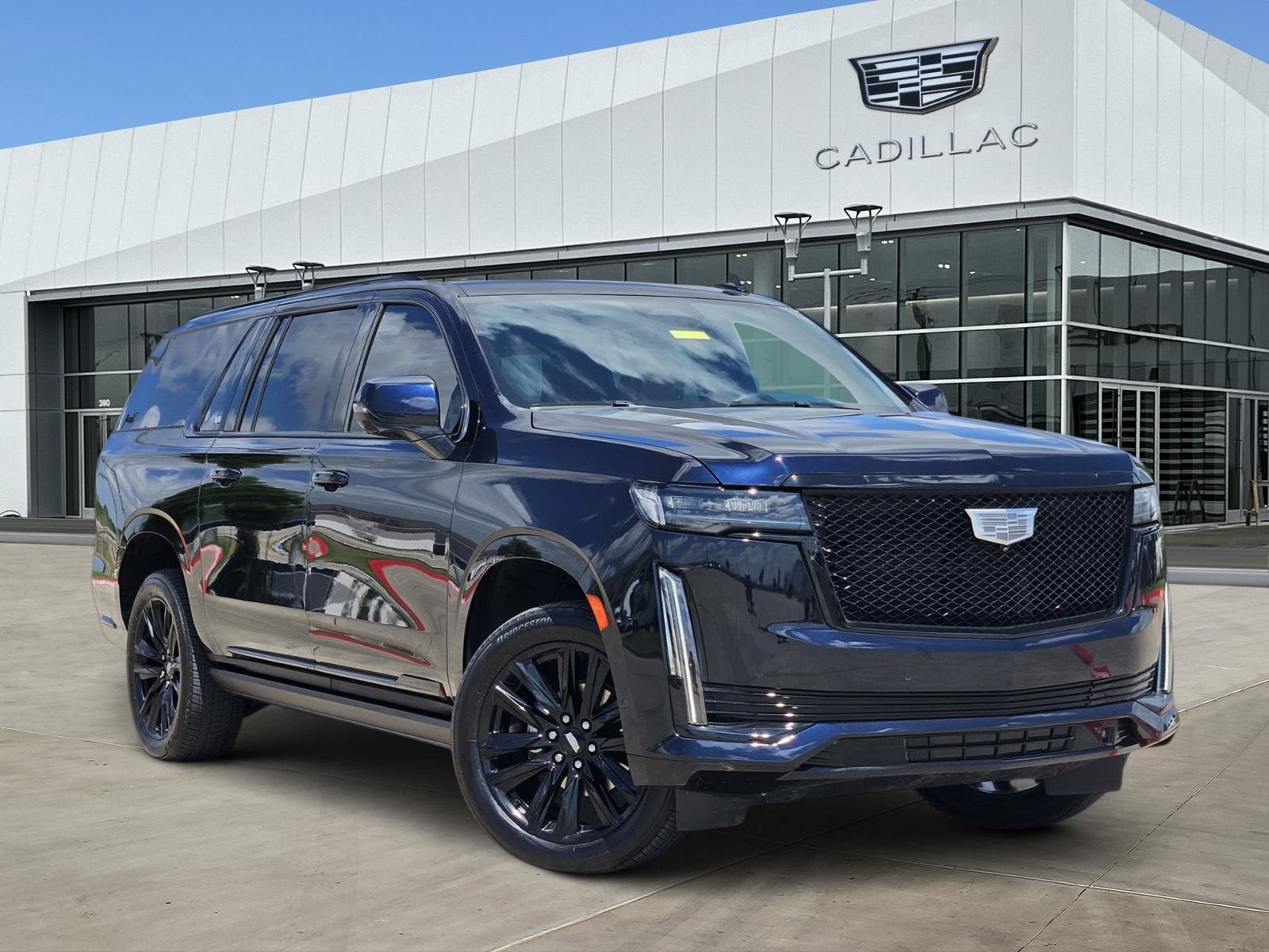 2023 Cadillac Escalade ESV Sport