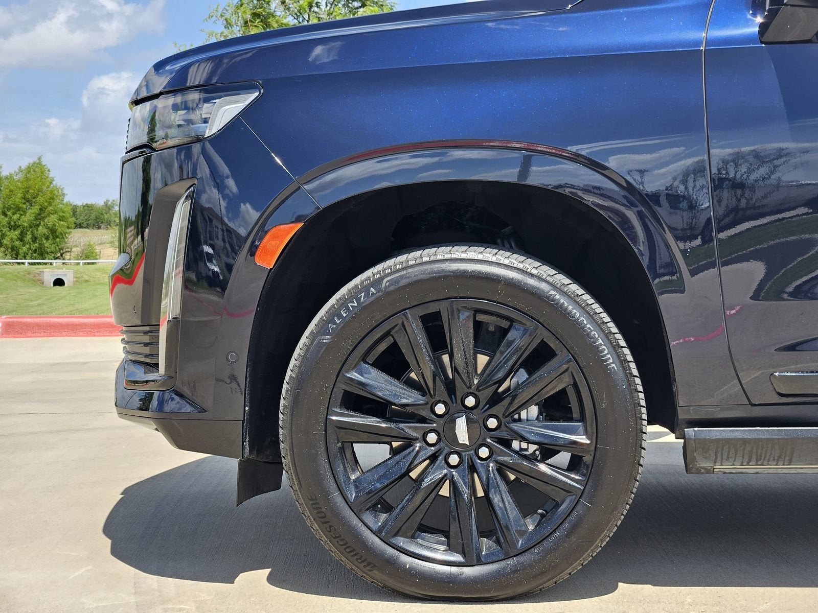 2023 Cadillac Escalade ESV Sport