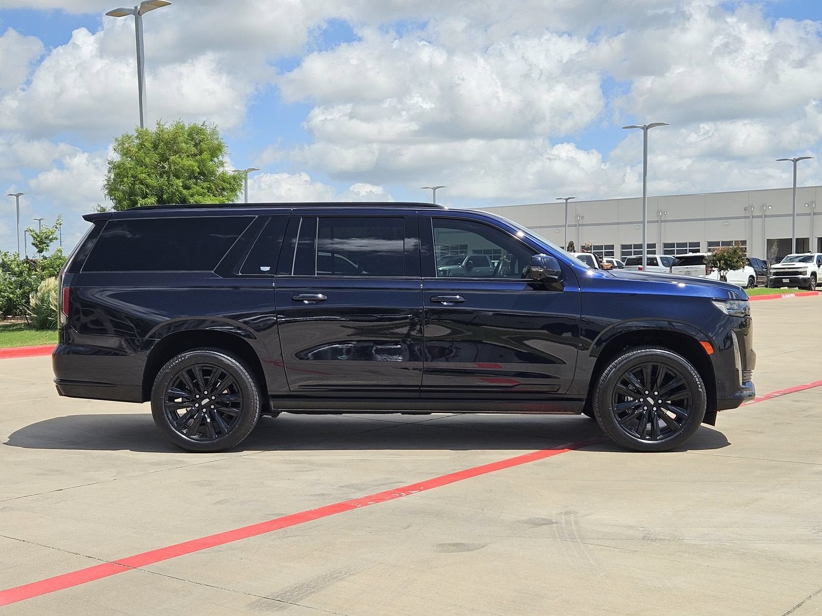 2023 Cadillac Escalade ESV Sport