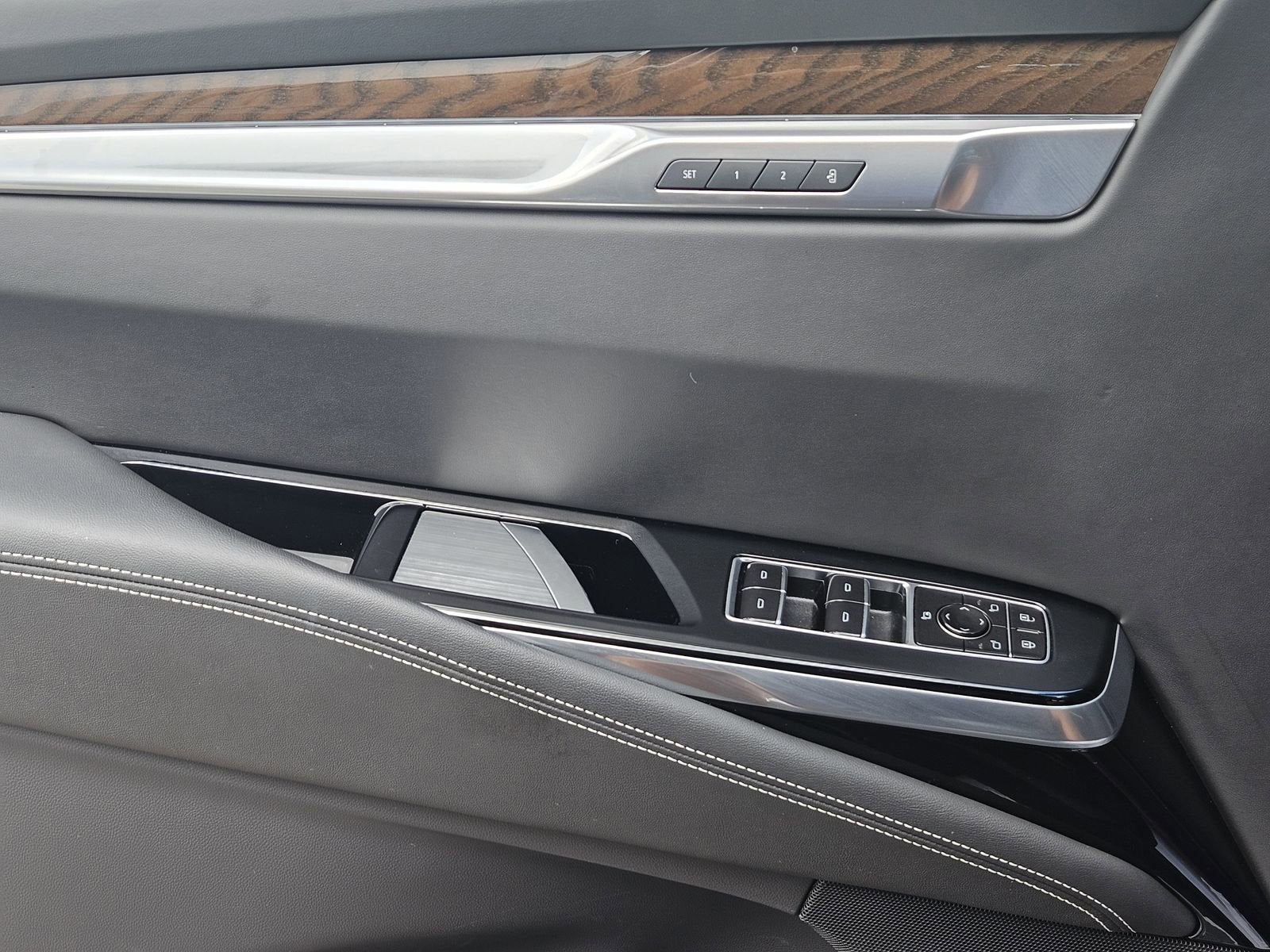2025 Cadillac Escalade Sport Platinum