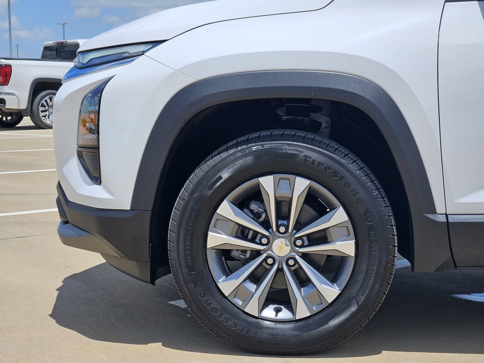 2027 Chevrolet Equinox FWD LT