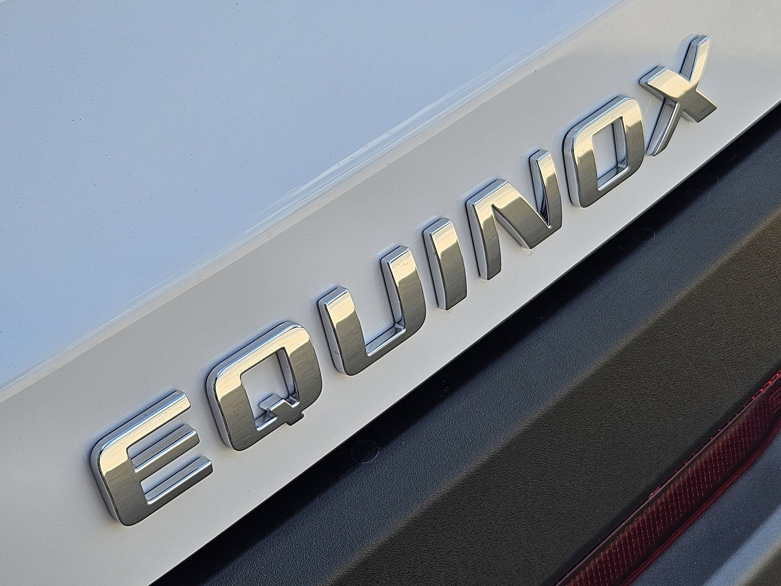 2027 Chevrolet Equinox FWD LT