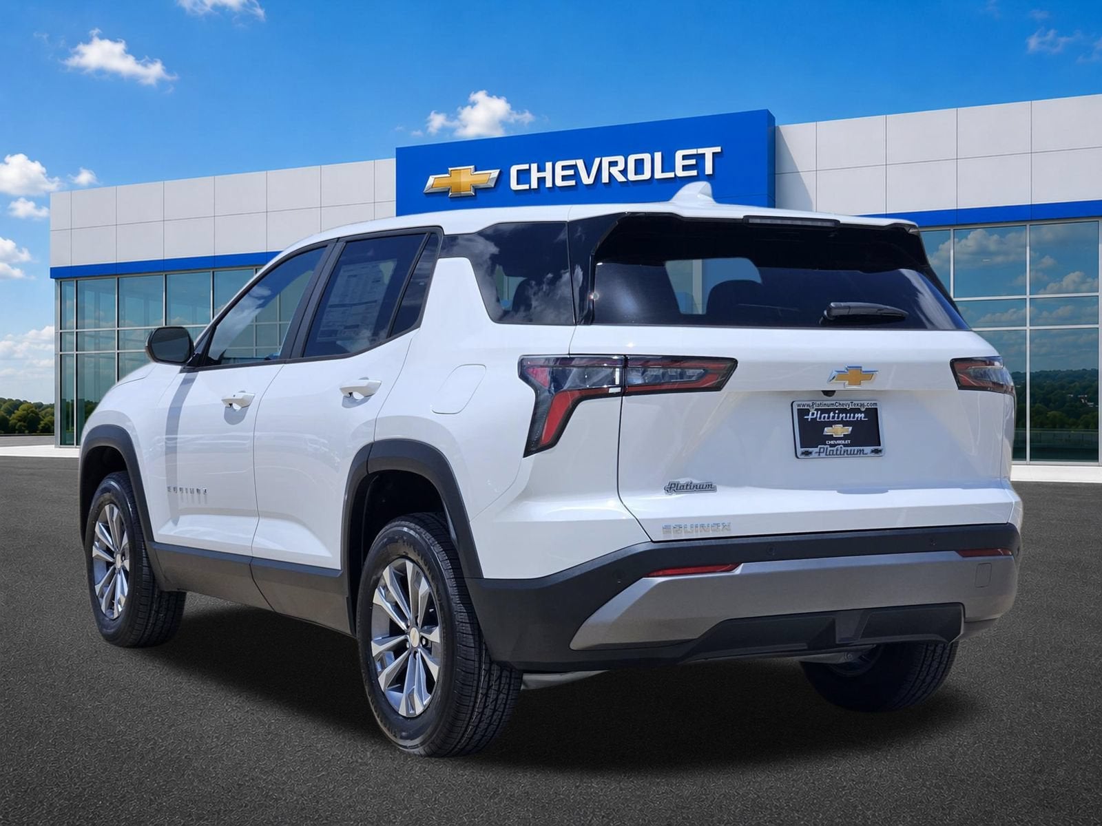 2027 Chevrolet Equinox FWD LT