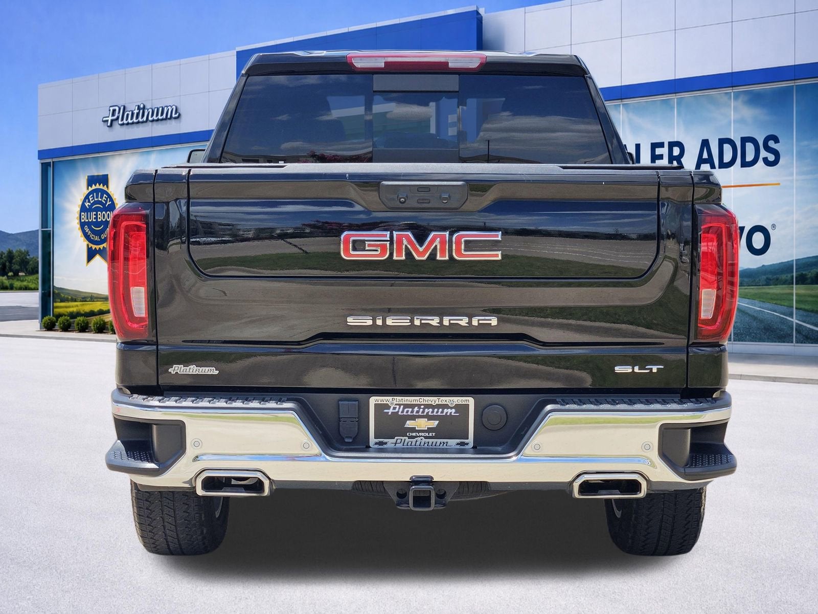2024 GMC Sierra 1500 SLT