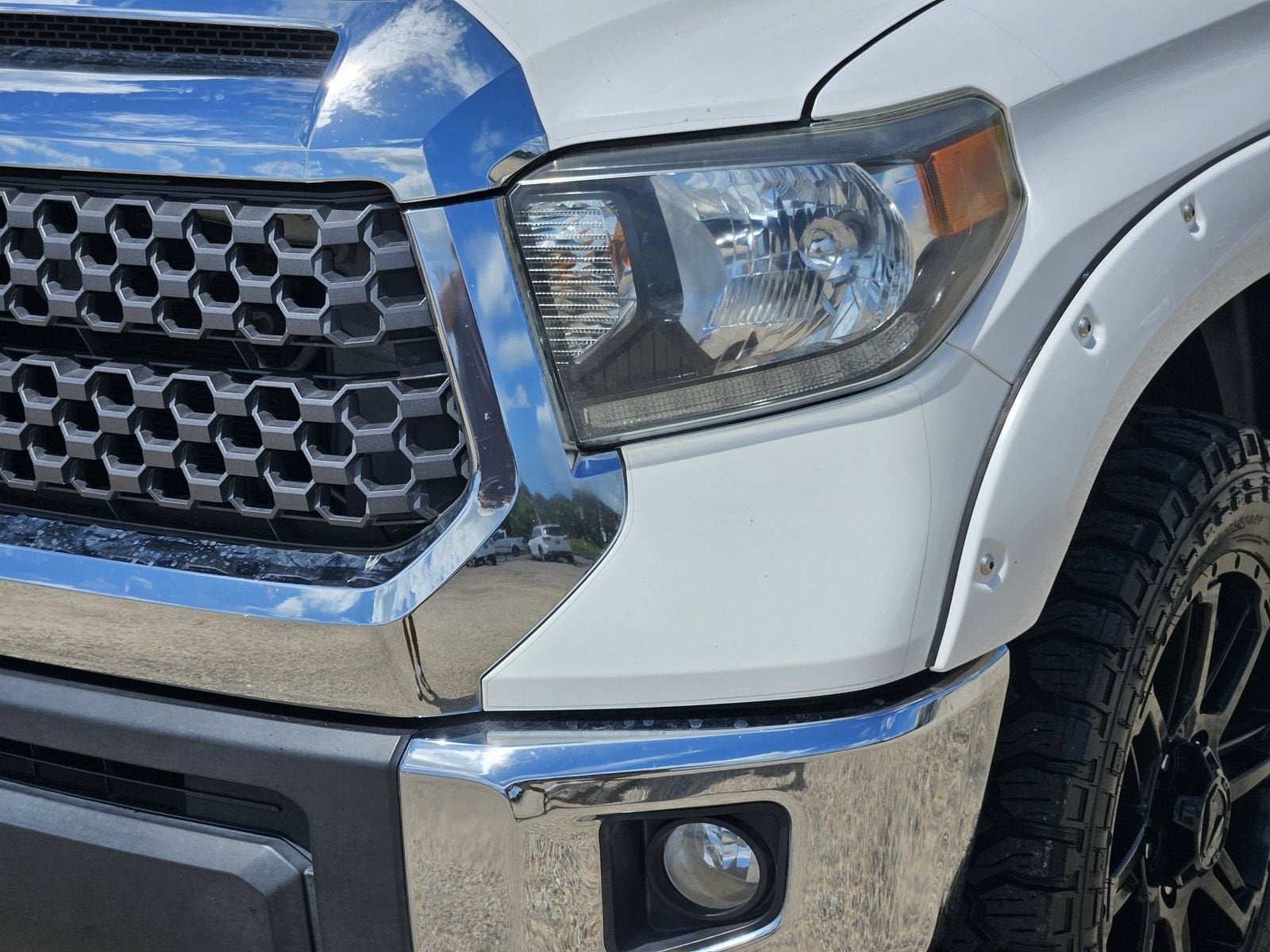 2018 Toyota Tundra SR5 5.7L V8