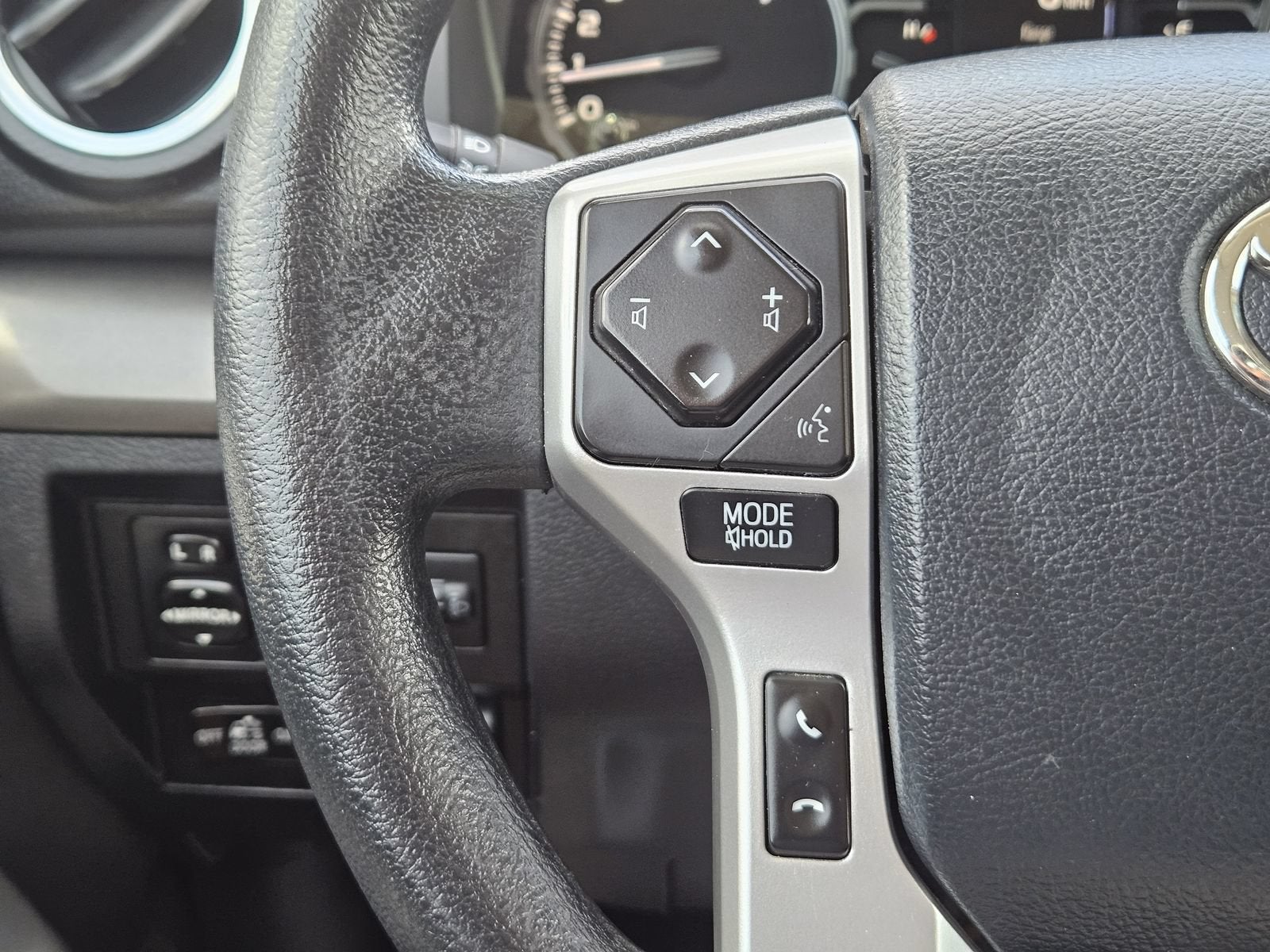 2018 Toyota Tundra SR5 5.7L V8