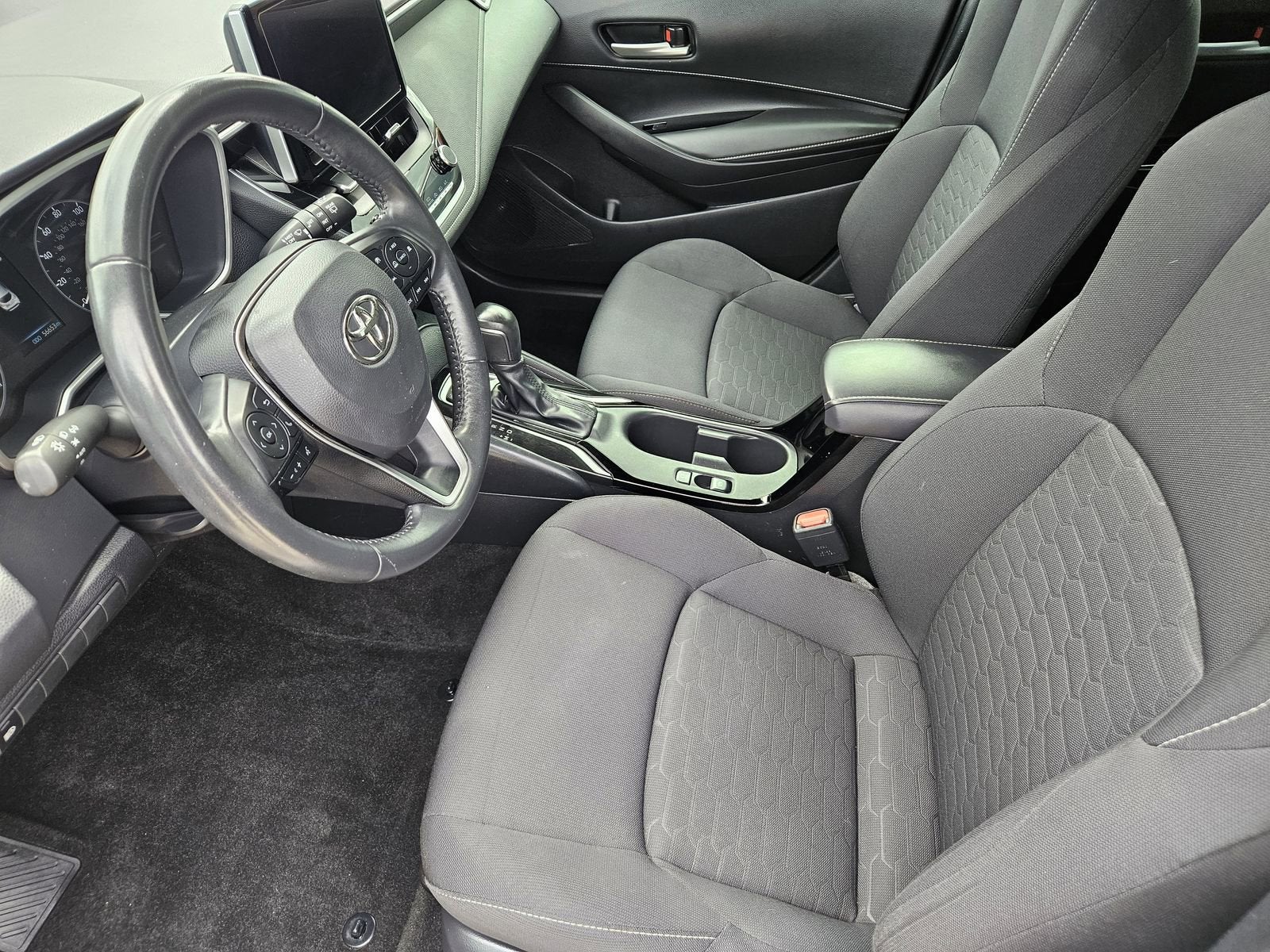 2024 Toyota Corolla Hatchback SE
