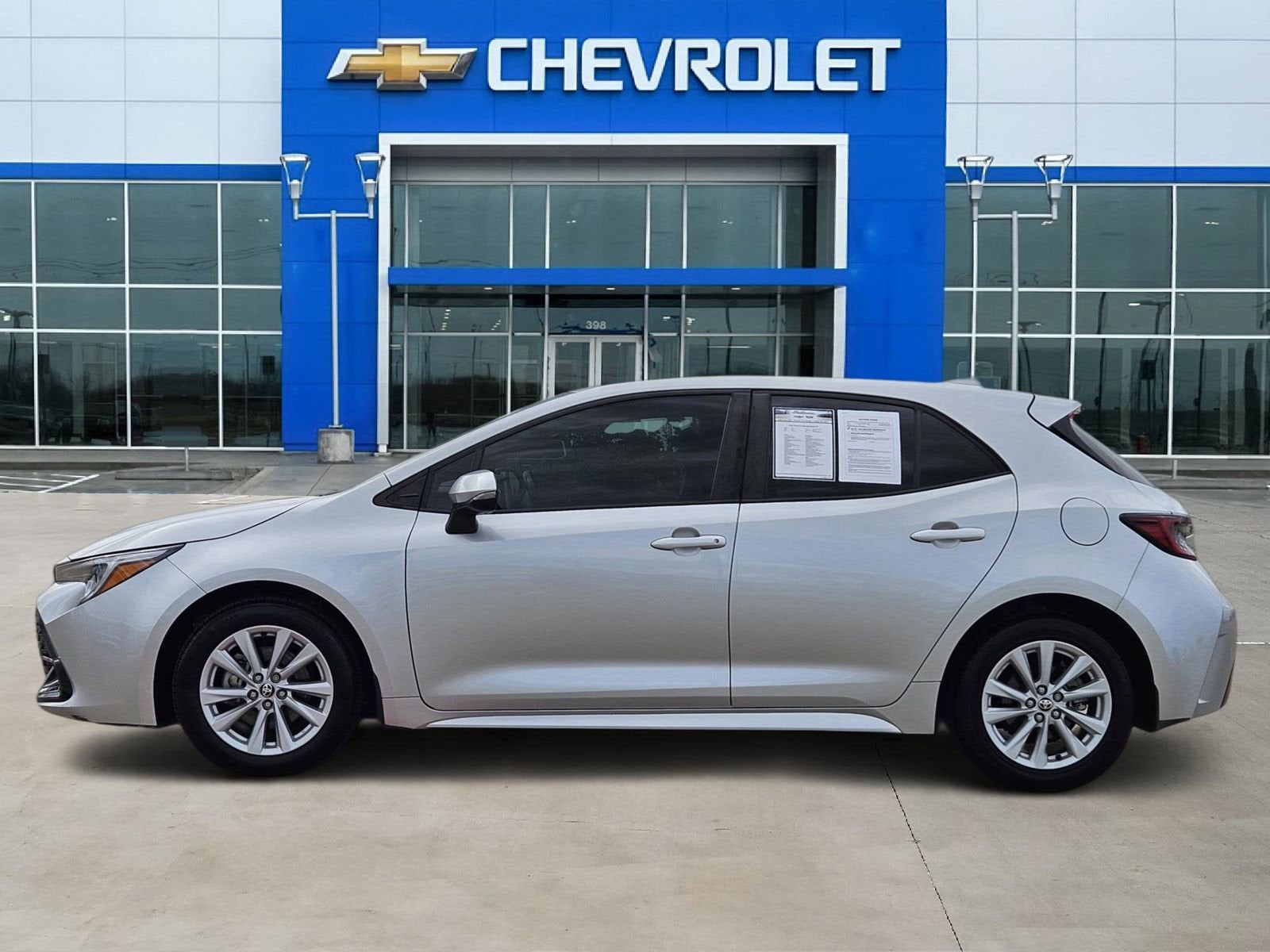 2024 Toyota Corolla Hatchback SE