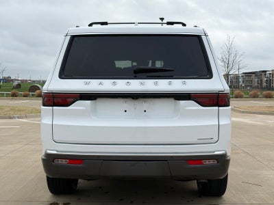 2022 Jeep Wagoneer Series II 4x2