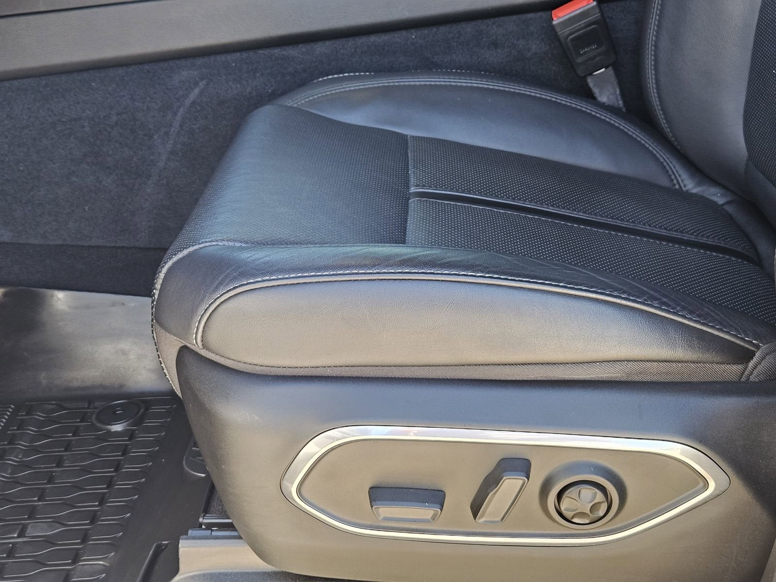 2024 Jeep Wagoneer Series II Carbide 4x4