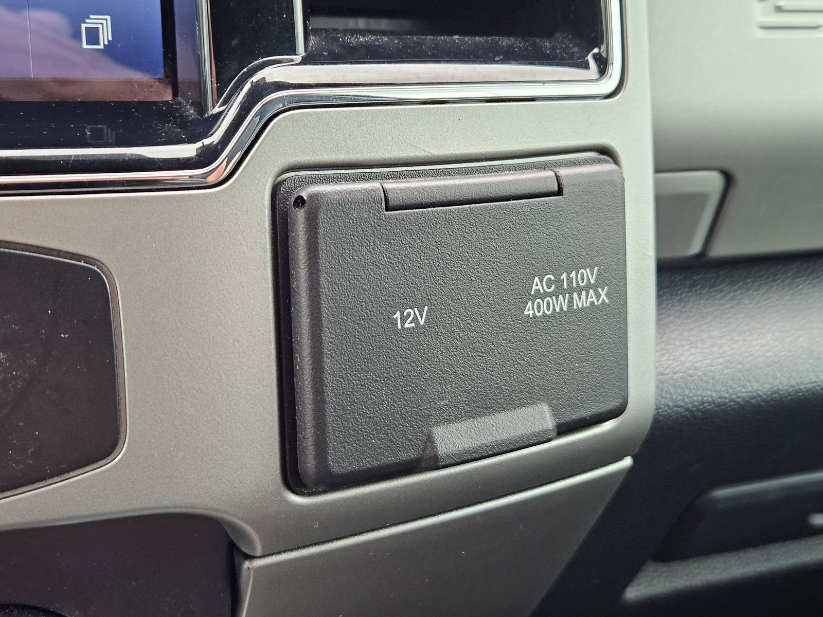 2022 Ford F-350 LARIAT