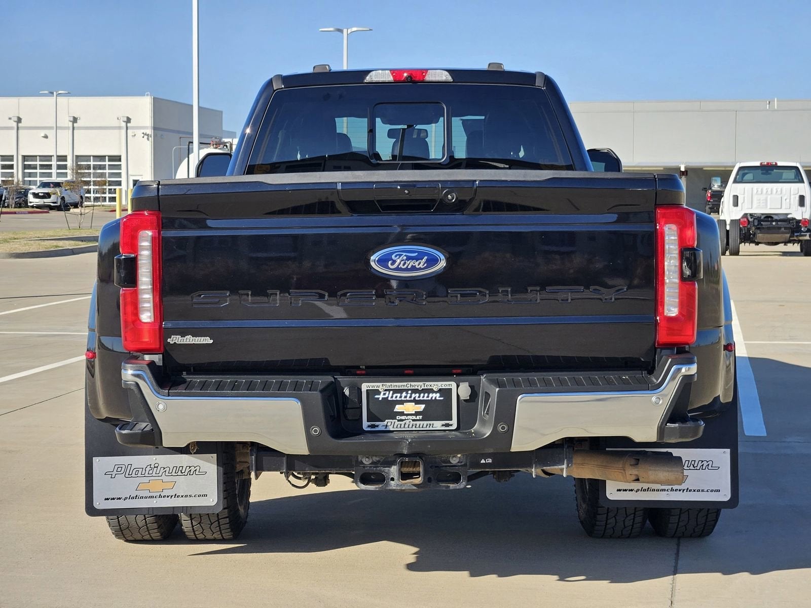 2023 Ford F-350 LARIAT