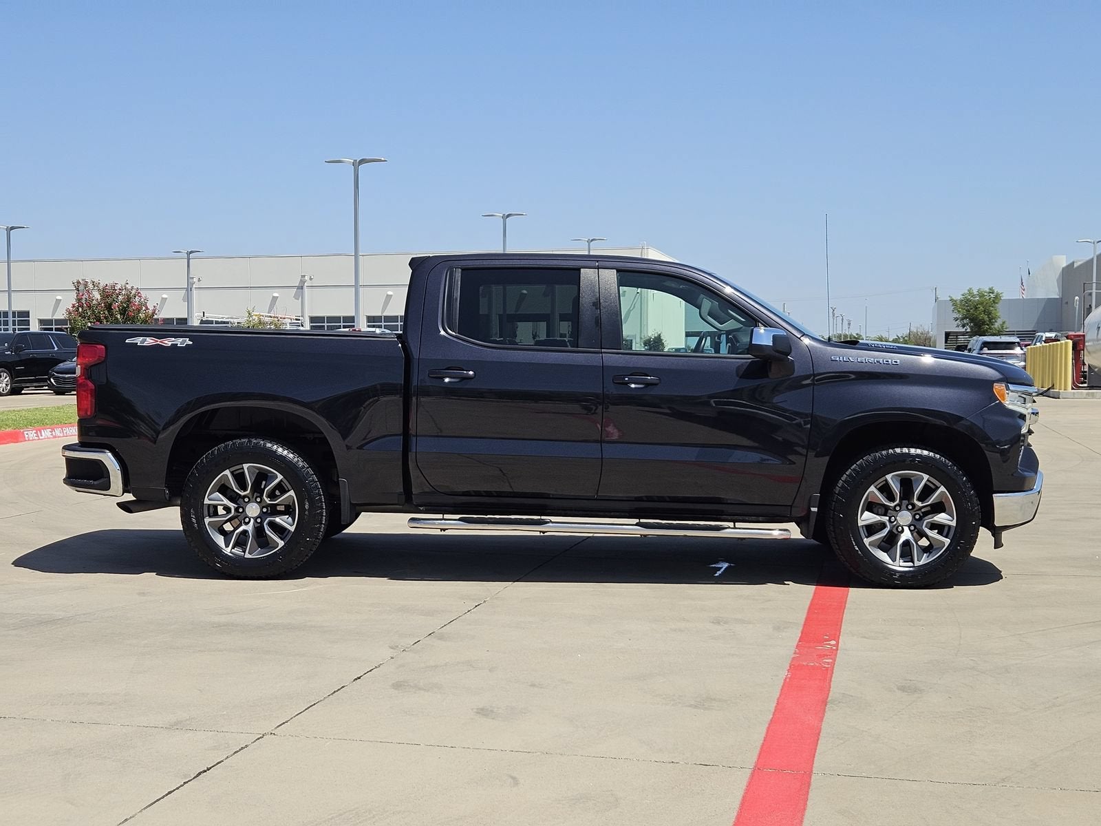 2024 Chevrolet Silverado 1500 LT (2FL)