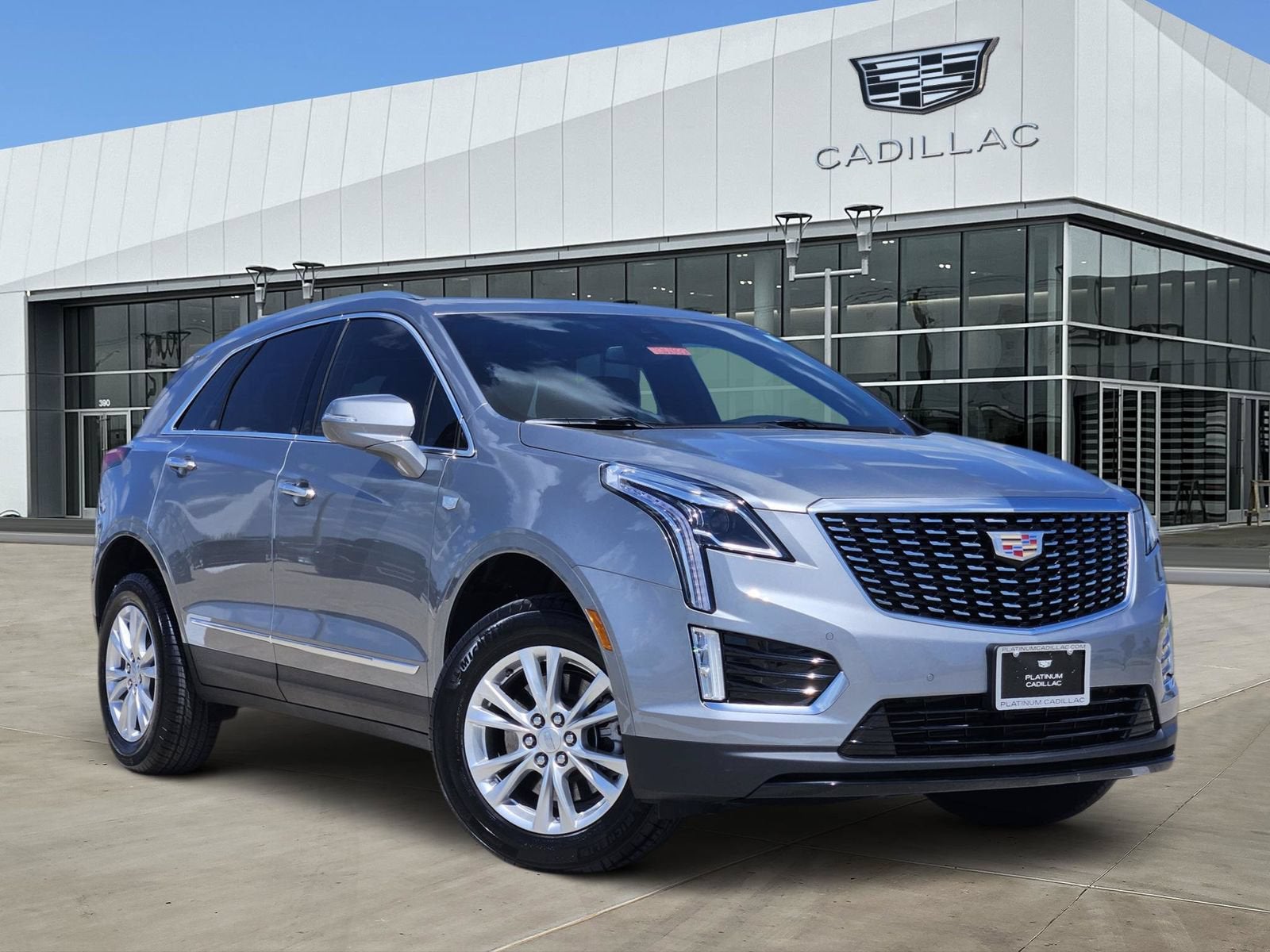 2026 Cadillac XT5 Luxury