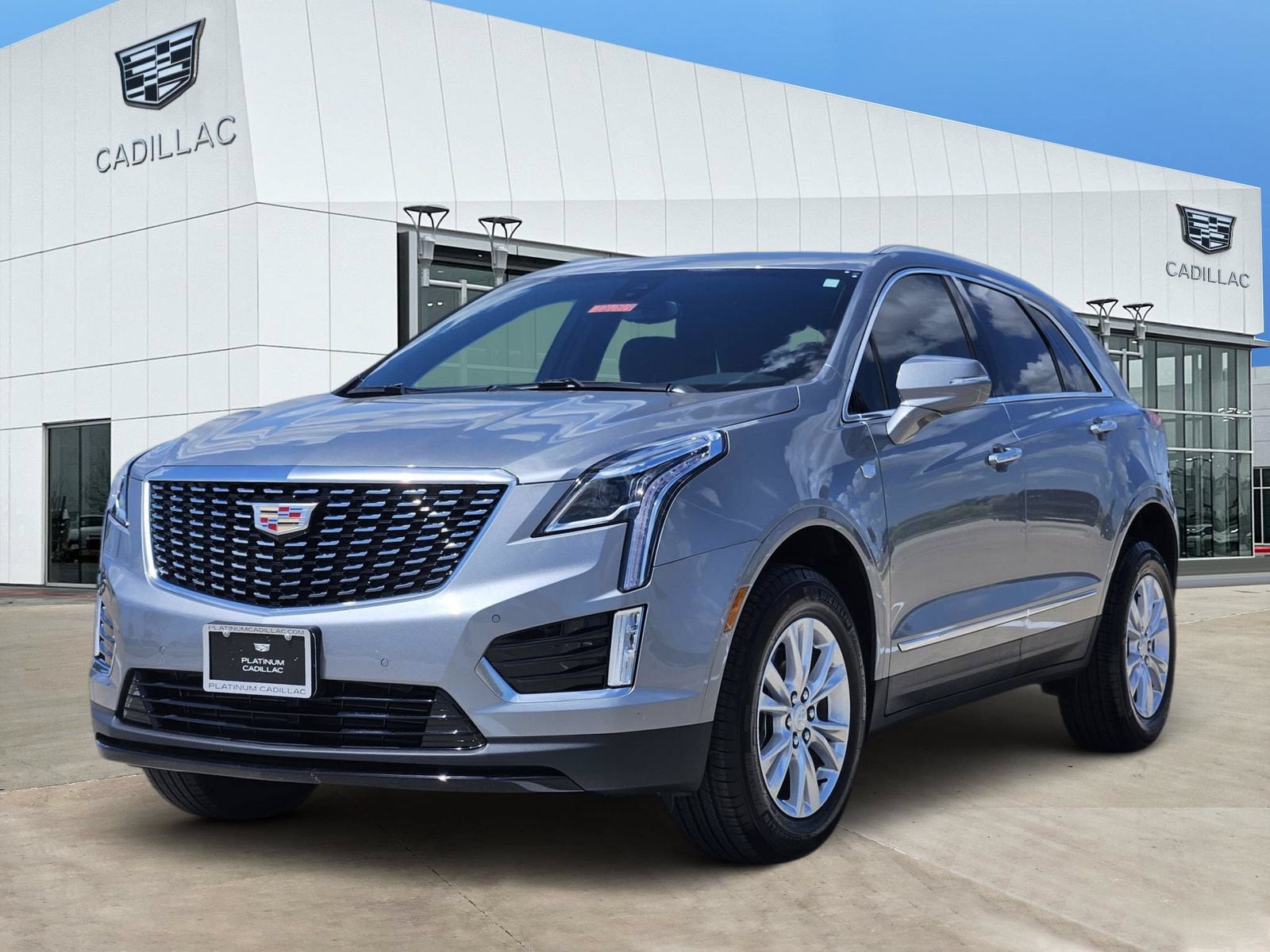 2026 Cadillac XT5 Luxury
