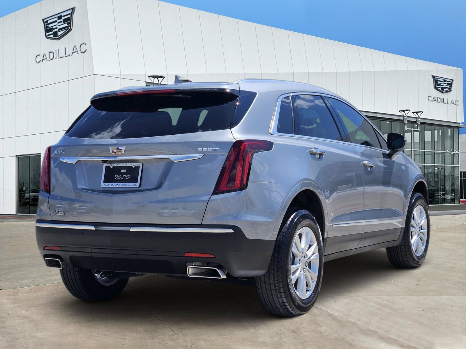 2026 Cadillac XT5 Luxury