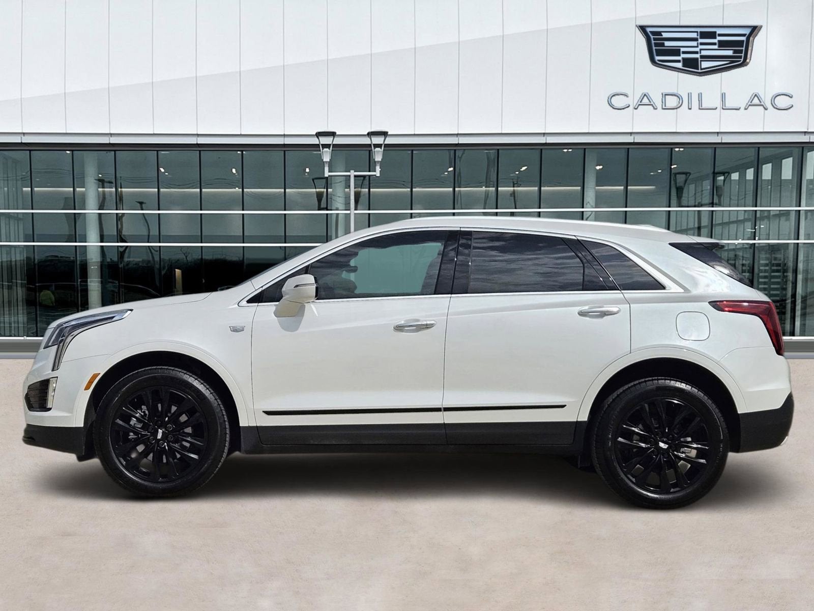 2026 Cadillac XT5 Luxury
