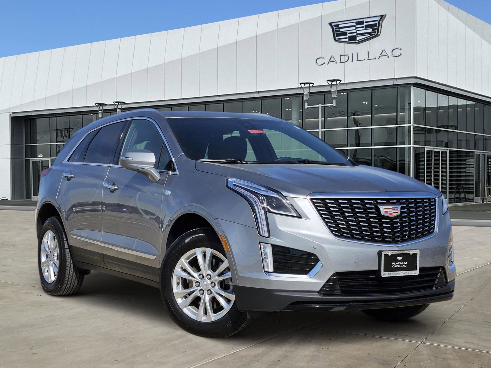 2026 Cadillac XT5 Luxury