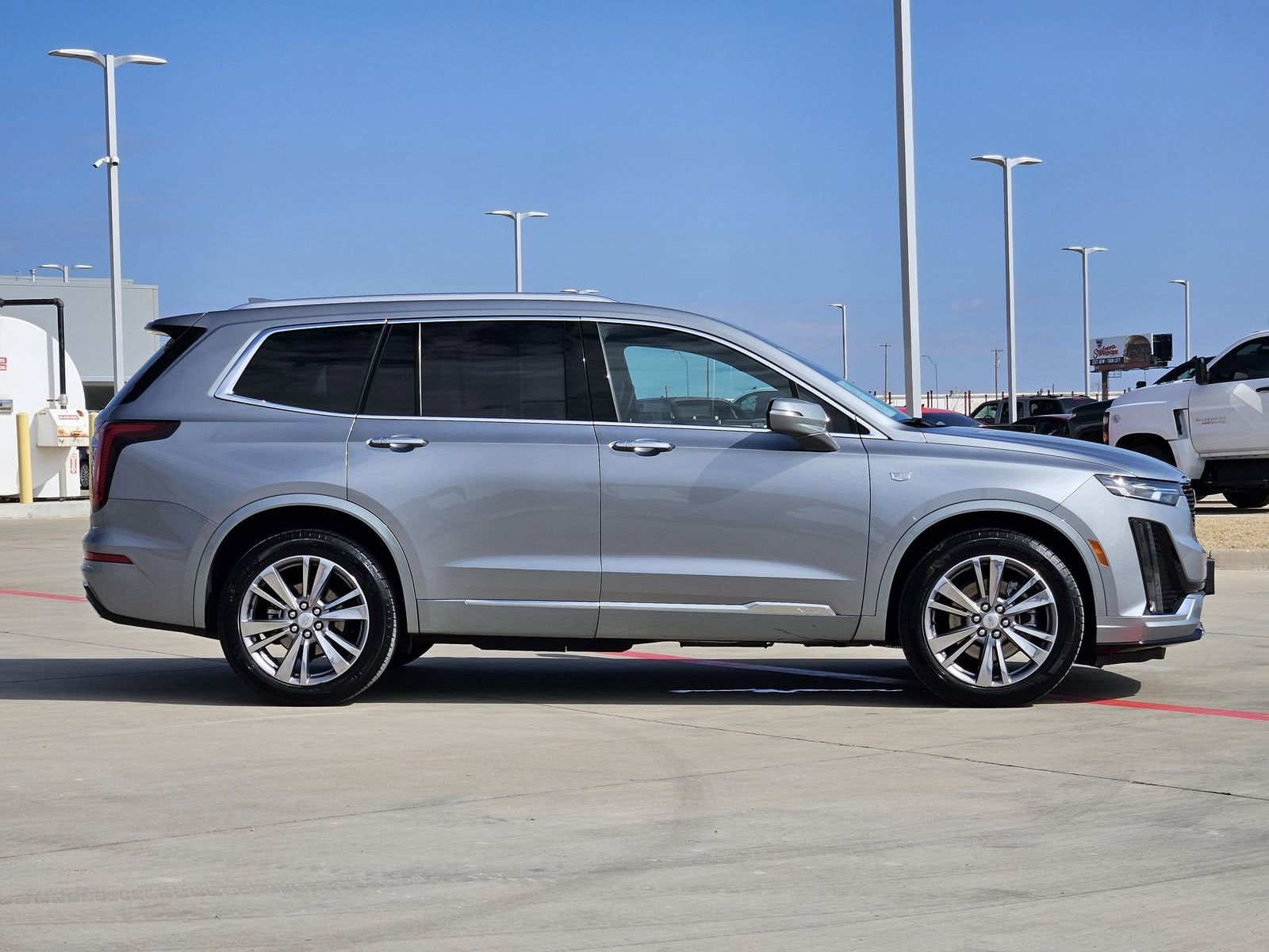 2025 Cadillac XT6 Premium Luxury