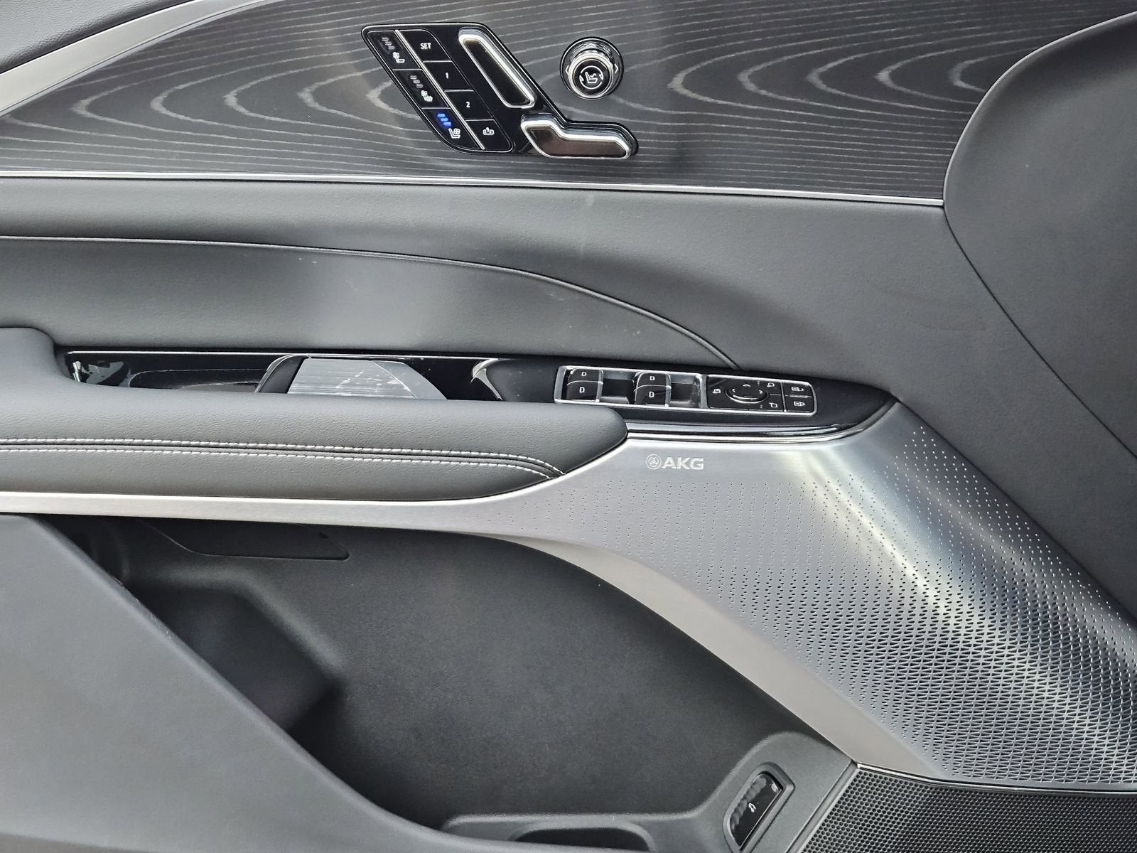 2026 Cadillac LYRIQ Premium Sport