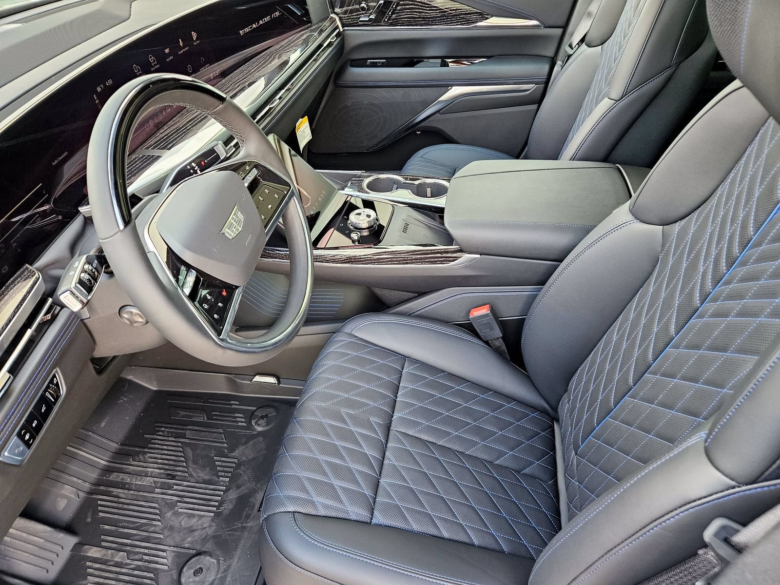 2026 Cadillac ESCALADE IQL Sport