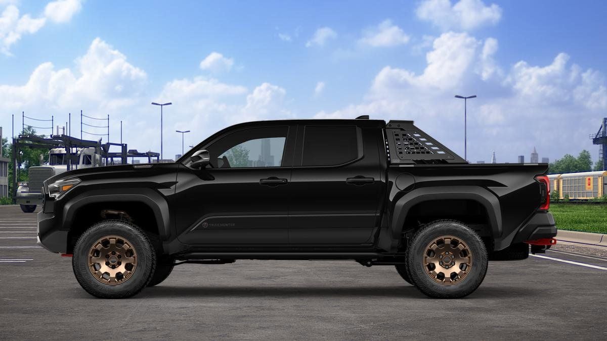 2026 Toyota Tacoma i-FORCE MAX Tacoma Trailhunter