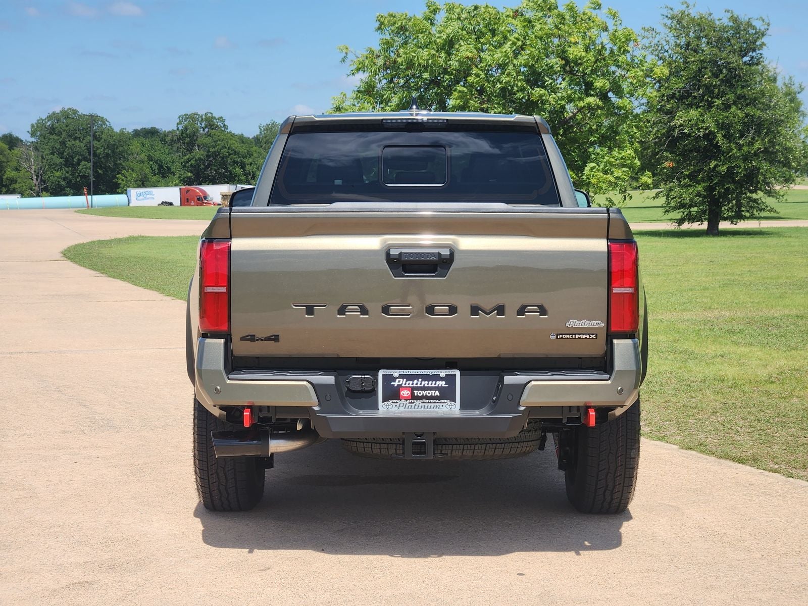 2026 Toyota Tacoma i-FORCE MAX Tacoma TRD Off-Road