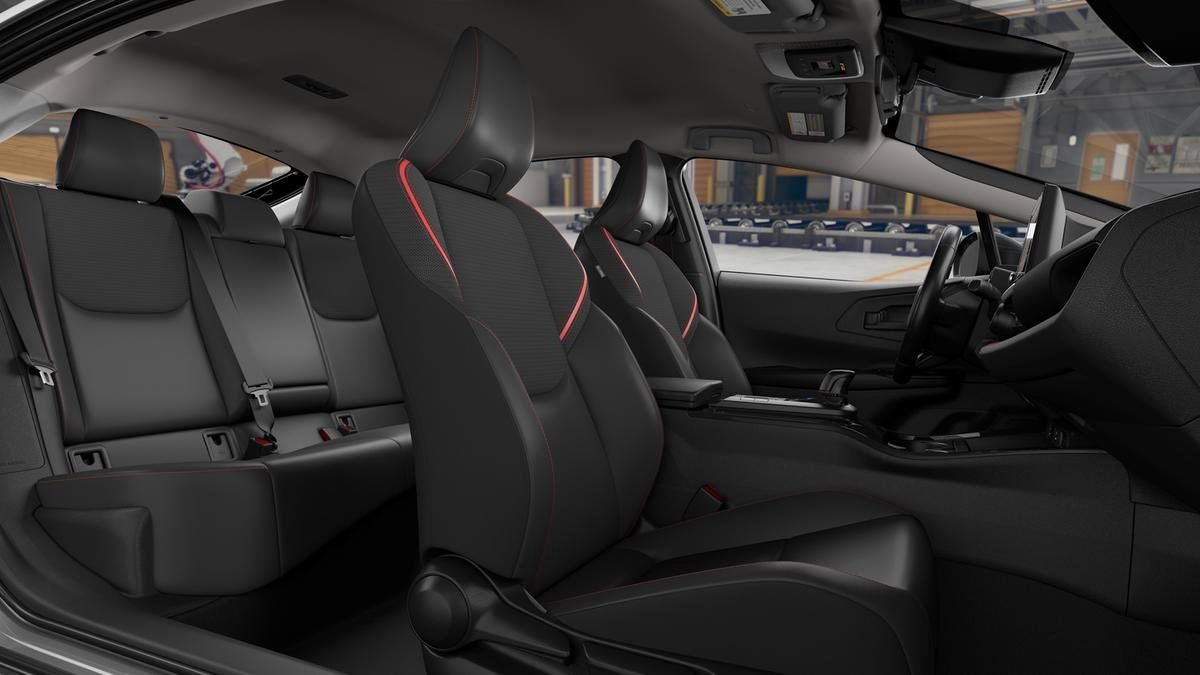 2026 Toyota Prius Plug-in Hybrid SE