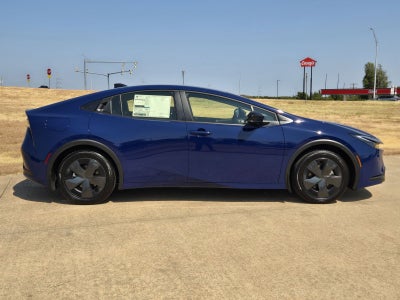 2026 Toyota Prius Plug-in Hybrid SE