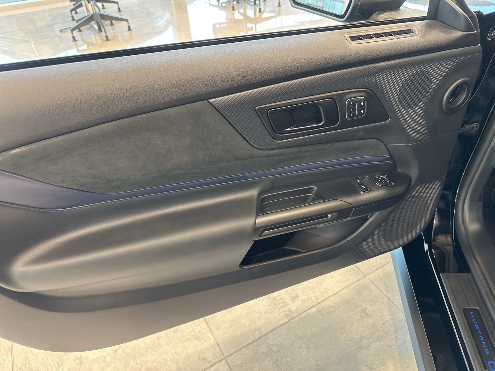 2025 Ford Mustang Dark Horse