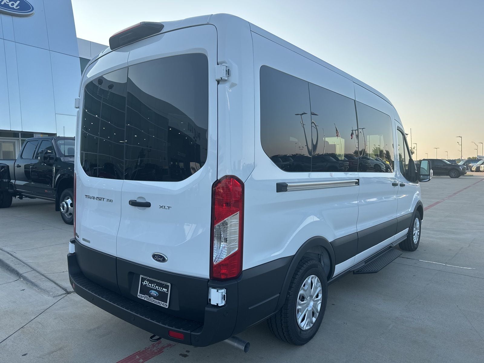 2025 Ford Transit-350 XLT