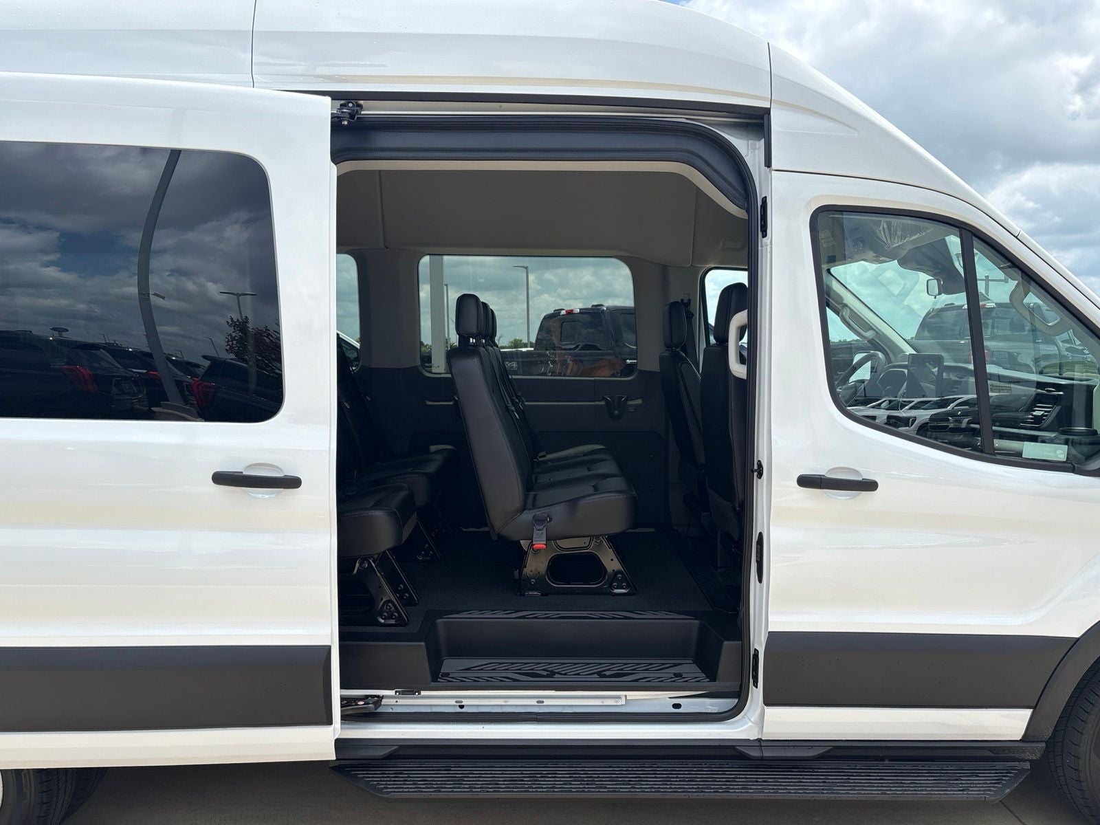 2026 Ford Transit-350 XL