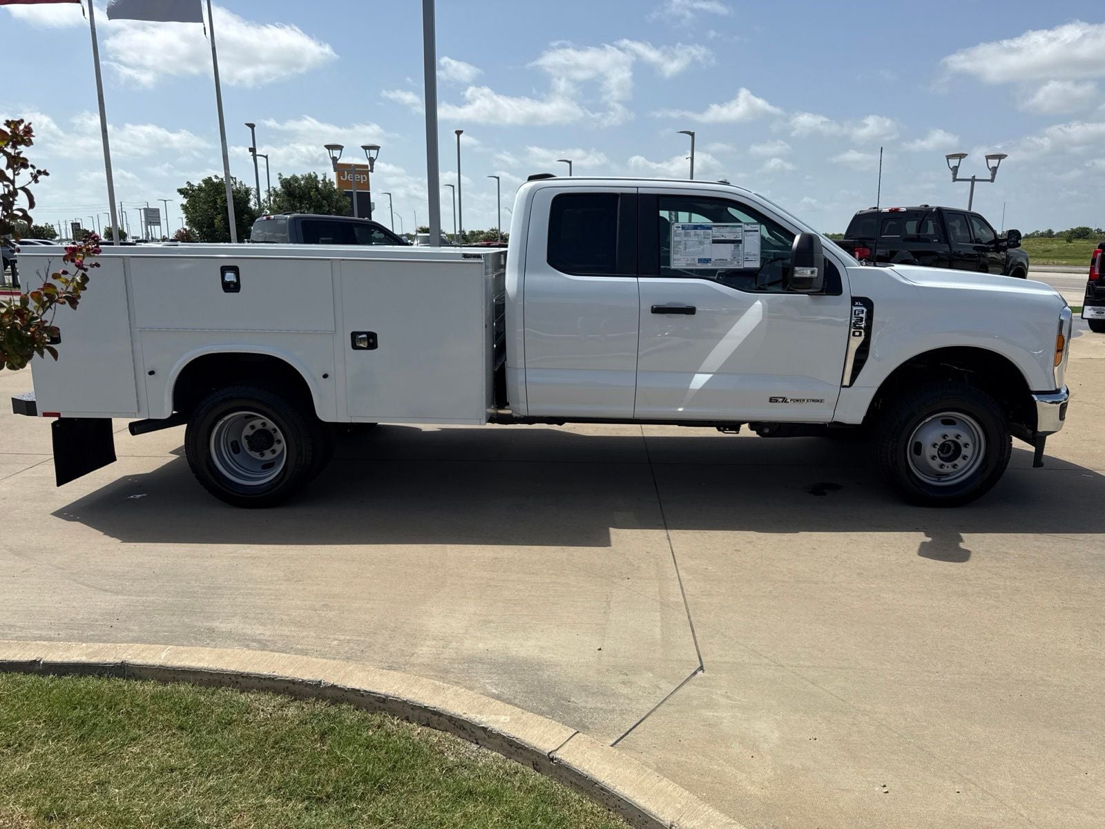 2026 Ford F-350SD XL DRW