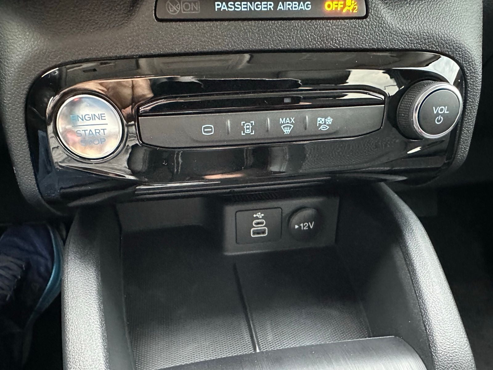 2025 Ford Escape Plug-In Hybrid Base