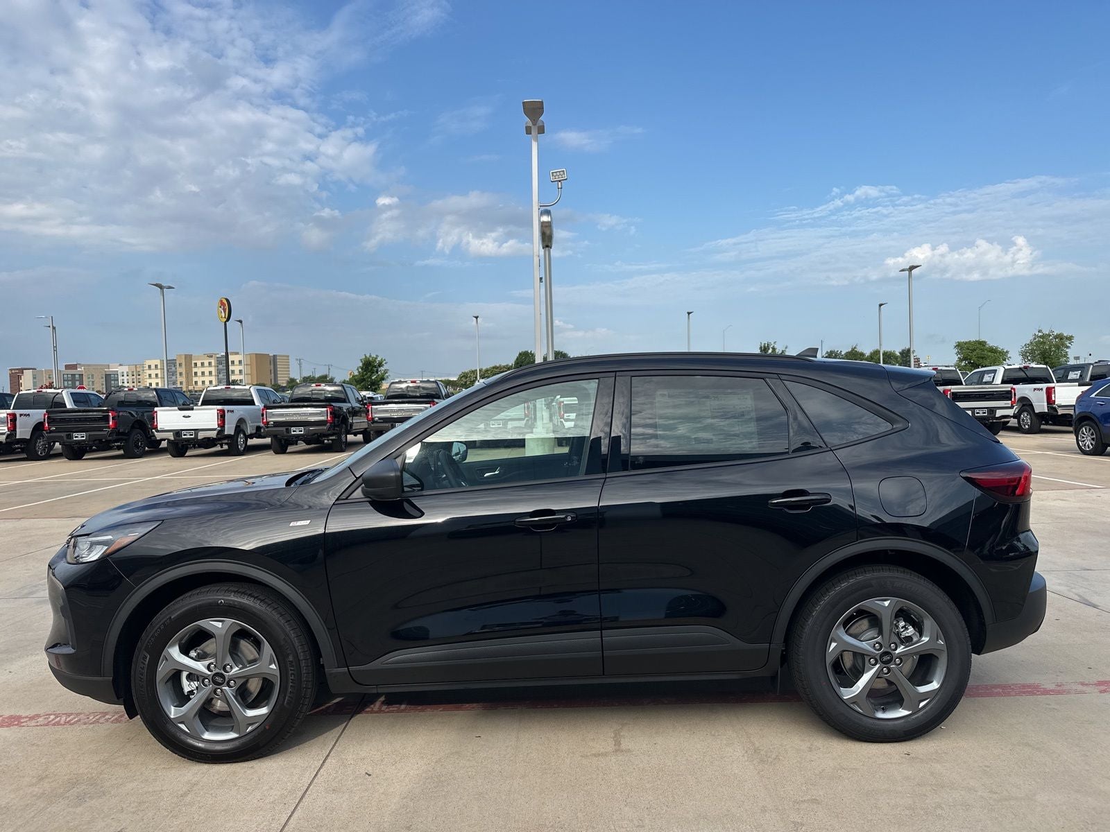 2025 Ford Escape Hybrid ST-Line
