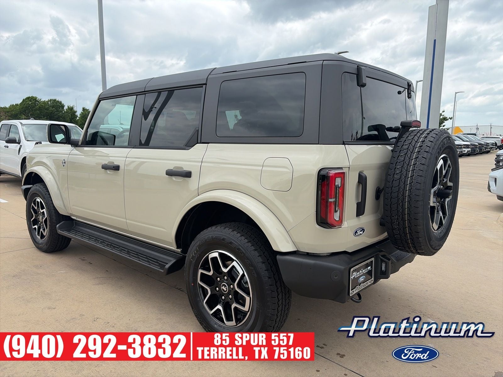 2026 Ford Bronco Outer Banks