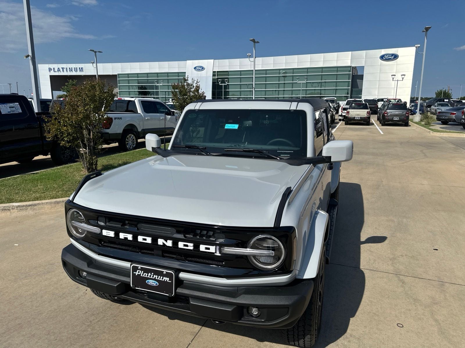 2026 Ford Bronco Outer Banks