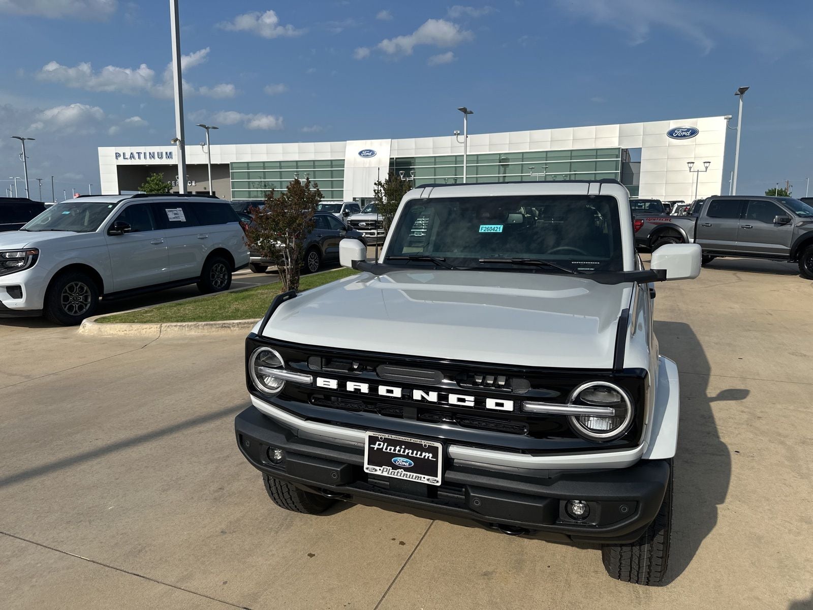 2026 Ford Bronco Outer Banks