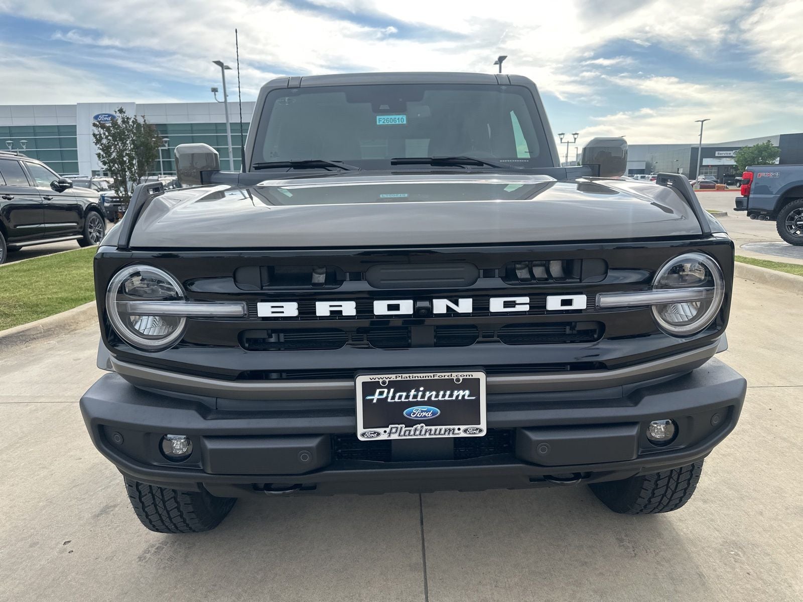 2026 Ford Bronco Outer Banks