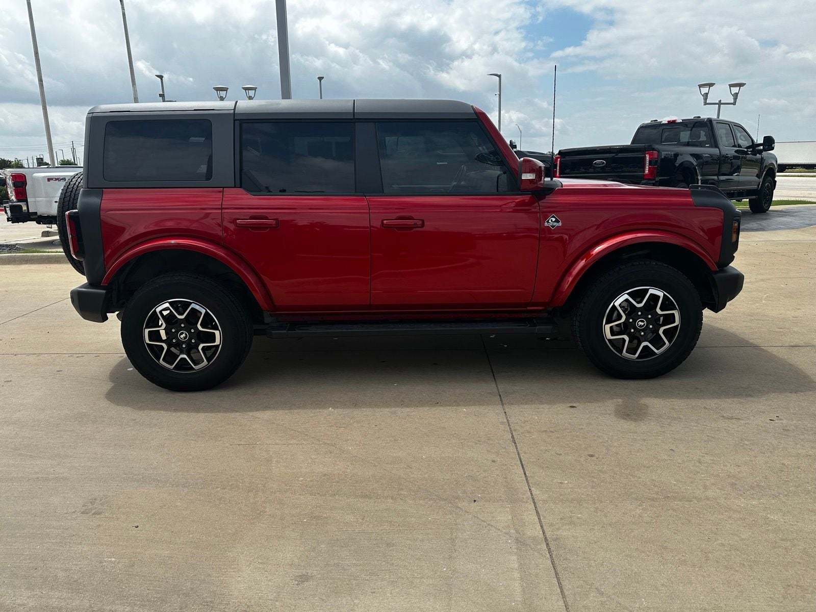 2024 Ford Bronco Outer Banks