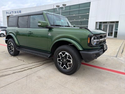 2025 Ford Bronco Outer Banks