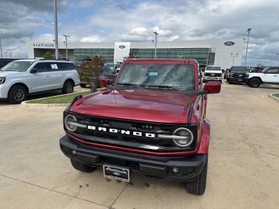 2026 Ford Bronco Outer Banks